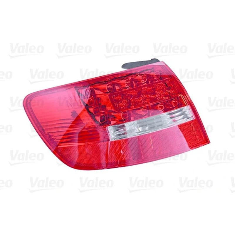 VALEO kombinuotas galinis žibintas 043847