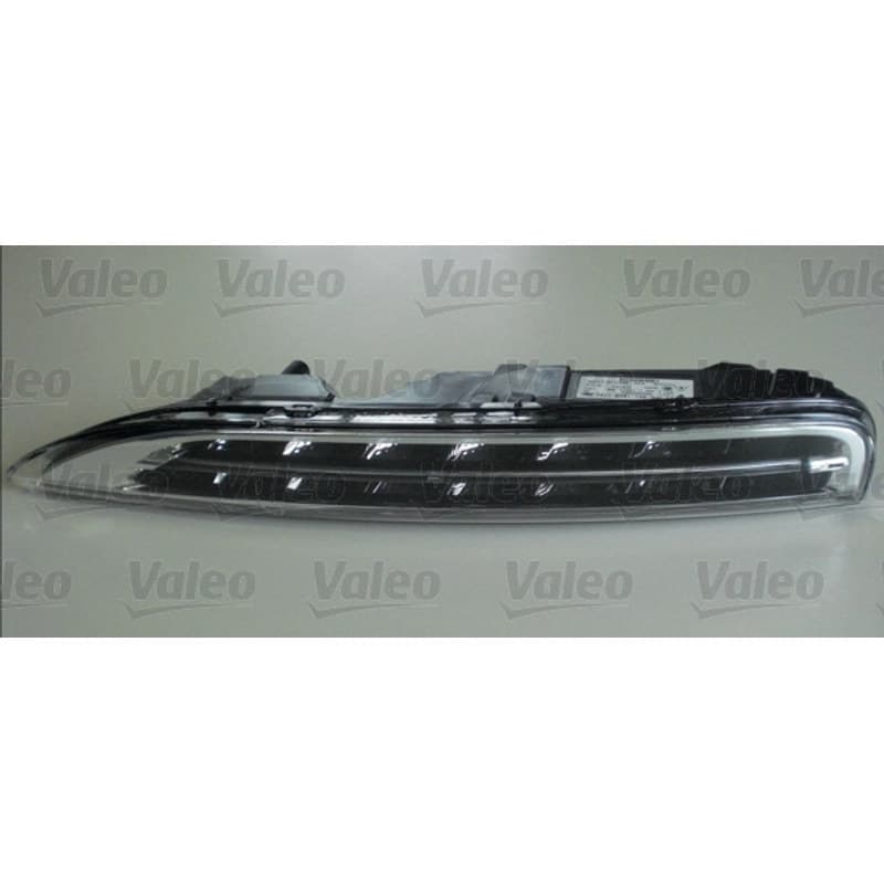 VALEO dienos metu naudojamos šviesos 044562