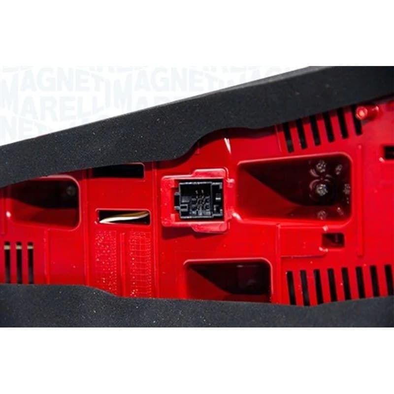 MAGNETIMARELLI kombinuotas galinis žibintas 714021170751